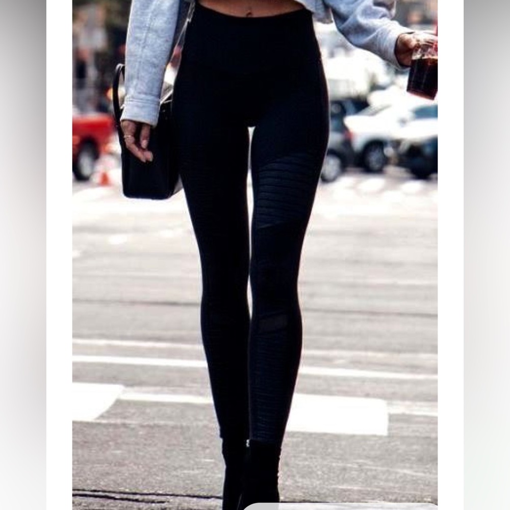 PINK  Victoria’s Secret  COZY leggings